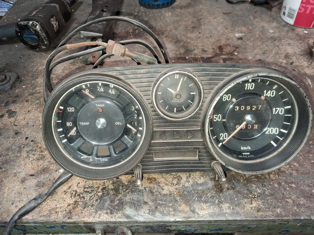 Tellerunit Mercedes W114/W115 - Origineel VDO, Ophalen of Verzenden, Mercedes-Benz