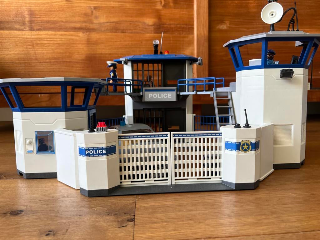 Playmobil City Action Politiebureau, Ophalen, Zo goed als nieuw, Complete set