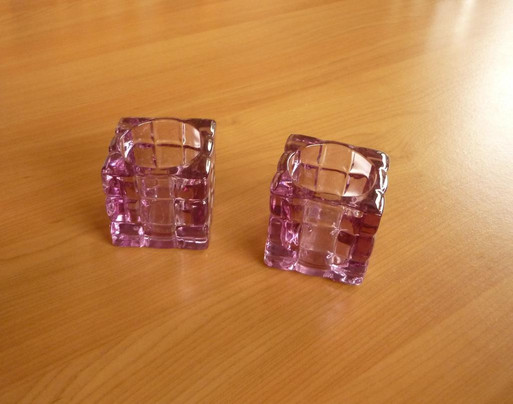 Set van 2 Paars roze glazen vierkante theelichtjeshouder, Ophalen of Verzenden, Zo goed als nieuw, Overige materialen, Minder dan 25 cm