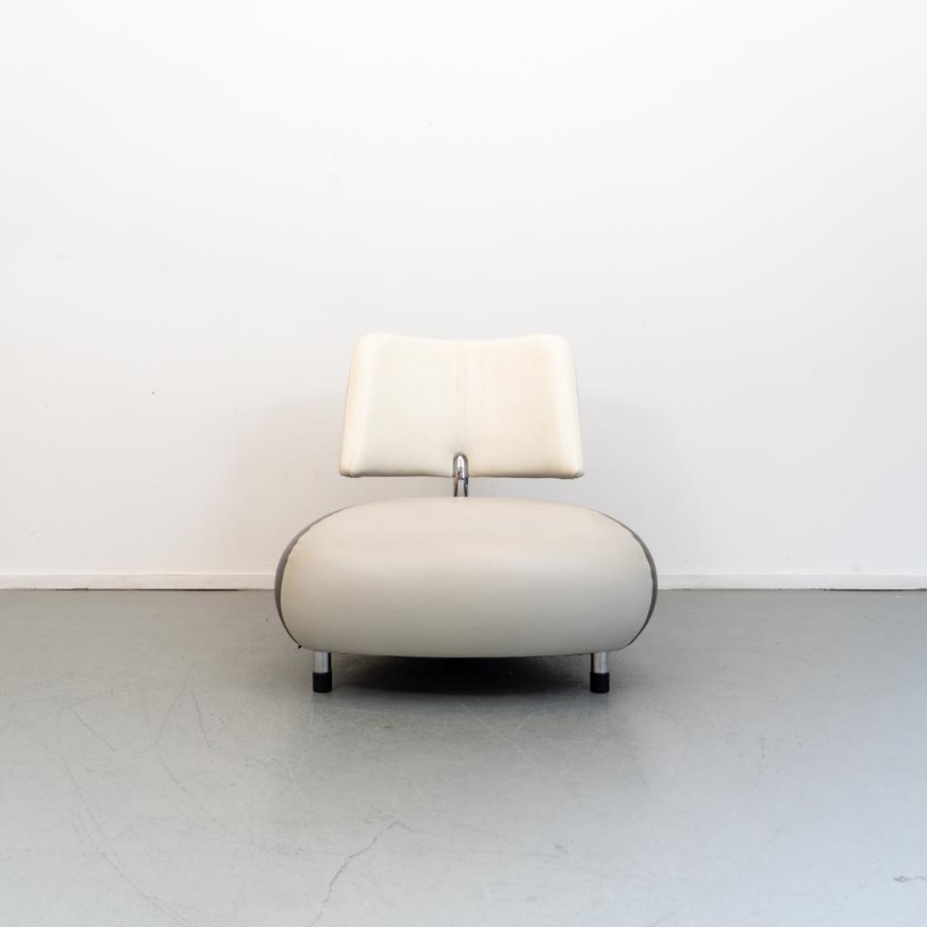 1x Leolux Pallone Elephant grijs/wit + voetenbank, Huis en Inrichting, Fauteuils, Niet ingevuld, Niet ingevuld, Leer, Ophalen of Verzenden