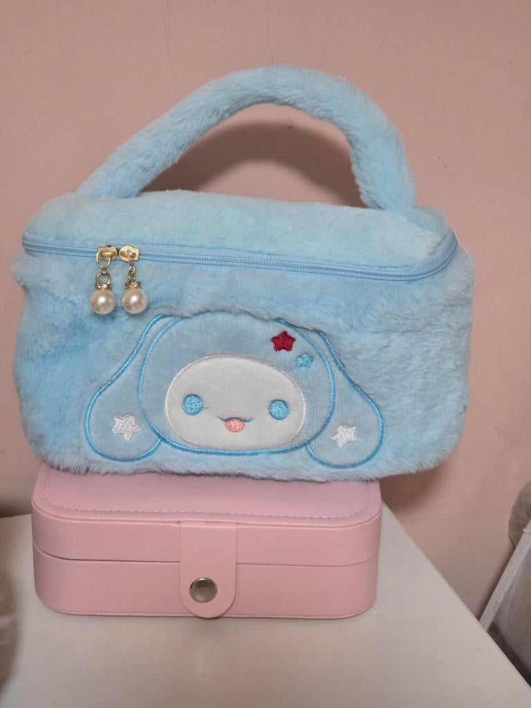 Sanrio Cinnamoroll tasje blauw fluffy zacht, Sieraden, Tassen en Uiterlijk, Ophalen of Verzenden, Nieuw, Blauw, Softcase