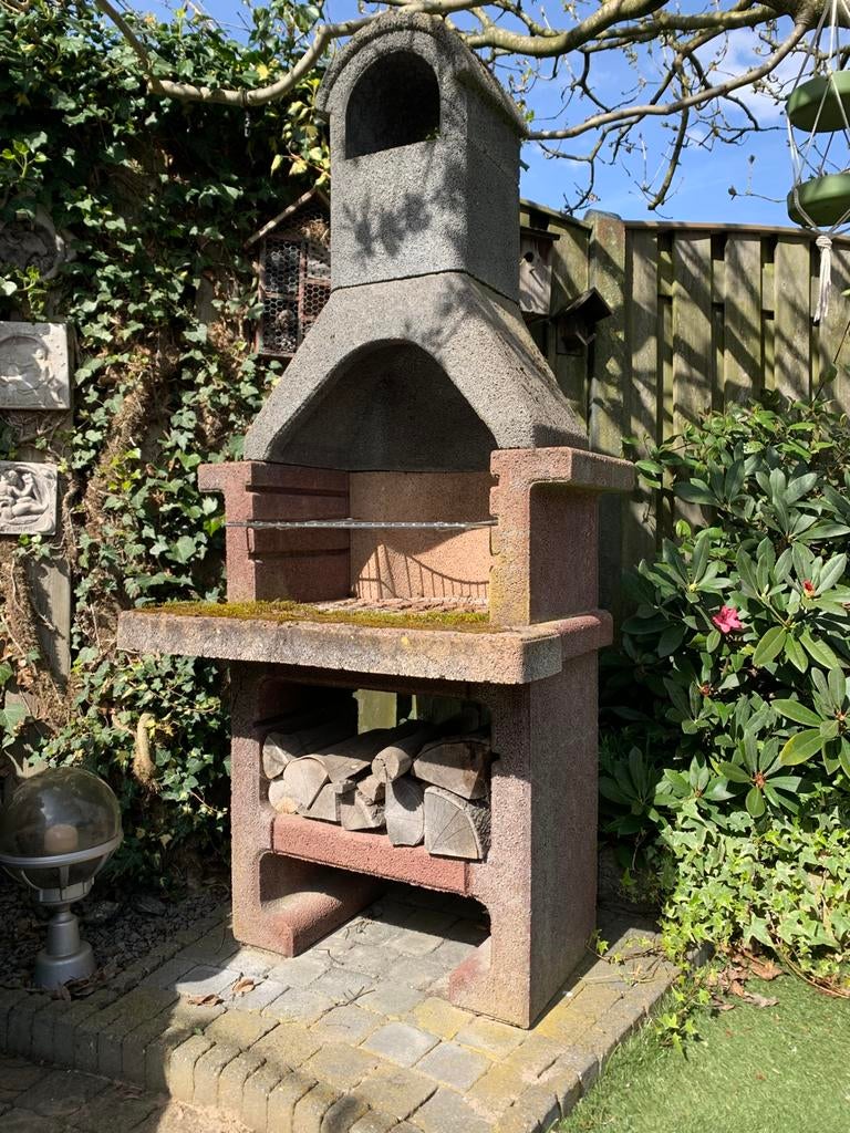 Betonnen BBQ, Ophalen, Gebruikt