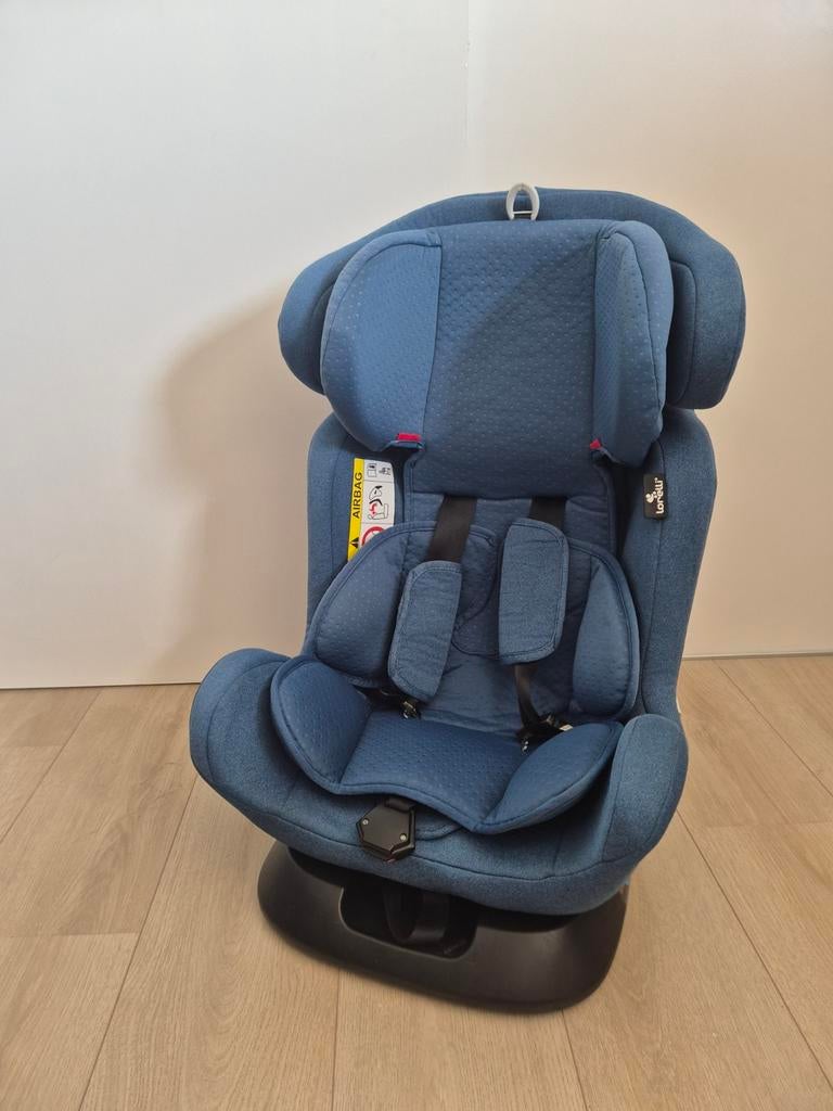 Lorelli autostoel, Autogordel, 15 t/m 36 kg, Zo goed als nieuw, Ophalen