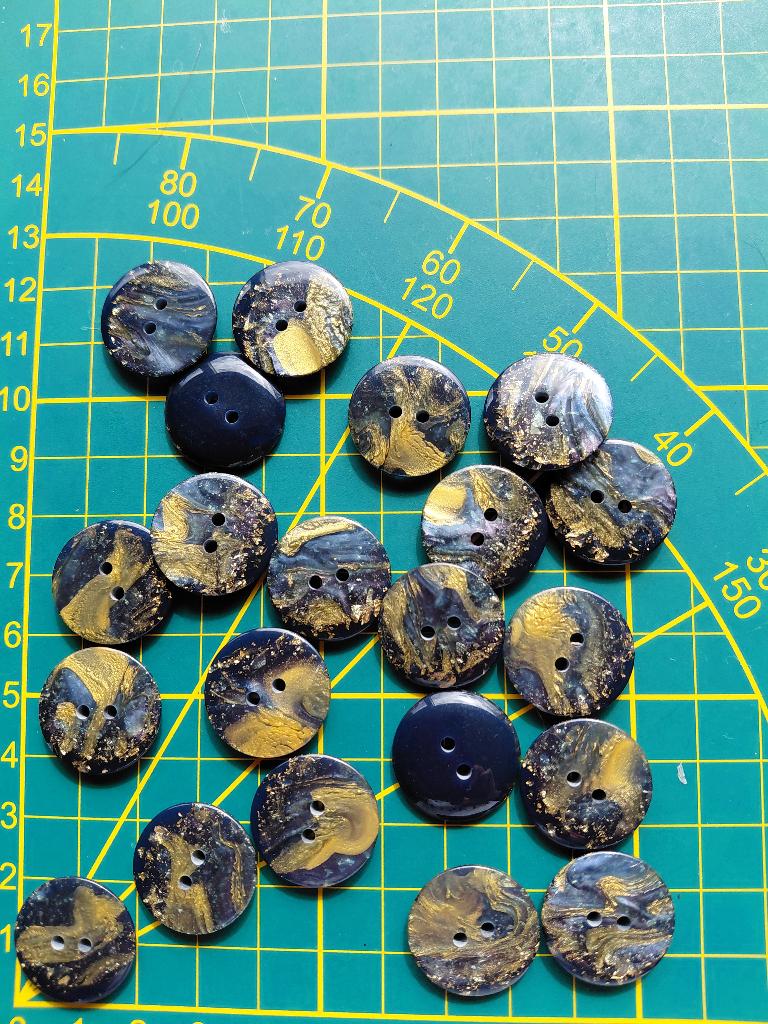 Mooi gekleurde knopen, Hobby en Vrije tijd, Ophalen of Verzenden, Nieuw, Knoop of Knopen