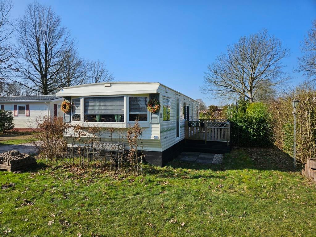 Camping Veenmeer prachtige caravan