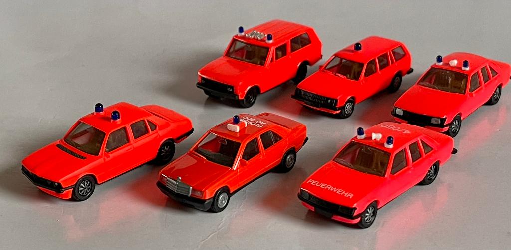 Herpa: Brandweer BMW 528, Opel Ascona, Range Rover; Mercedes, Ophalen of Verzenden, Zo goed als nieuw, Auto, Herpa