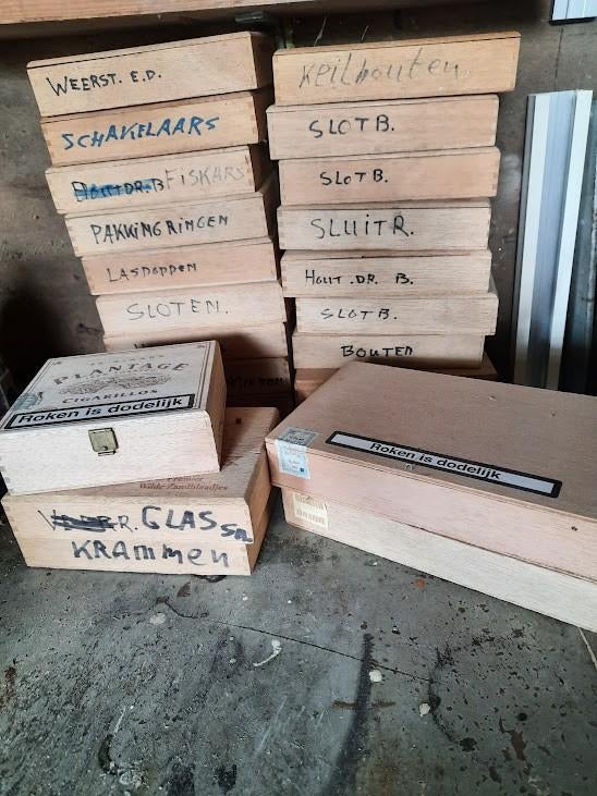 Sigarenkistjes leeg, om te knutselen, 22 stuks, Verzamelen, Rookartikelen, Aanstekers en Luciferdoosjes, Ophalen of Verzenden