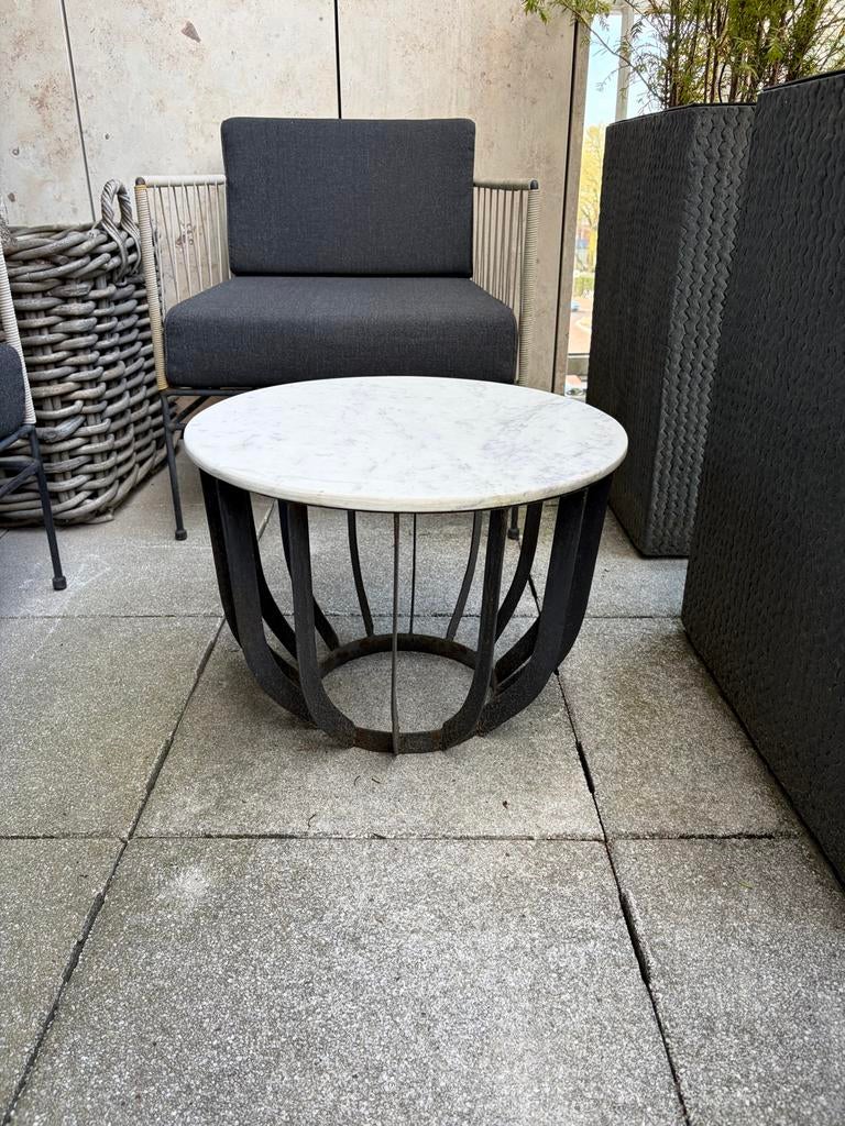 Stijlvol Marmeren Westwing bijzettafeltje - Rond, Huis en Inrichting, Tafels | Bijzettafels, Ophalen, Minder dan 55 cm, Gebruikt