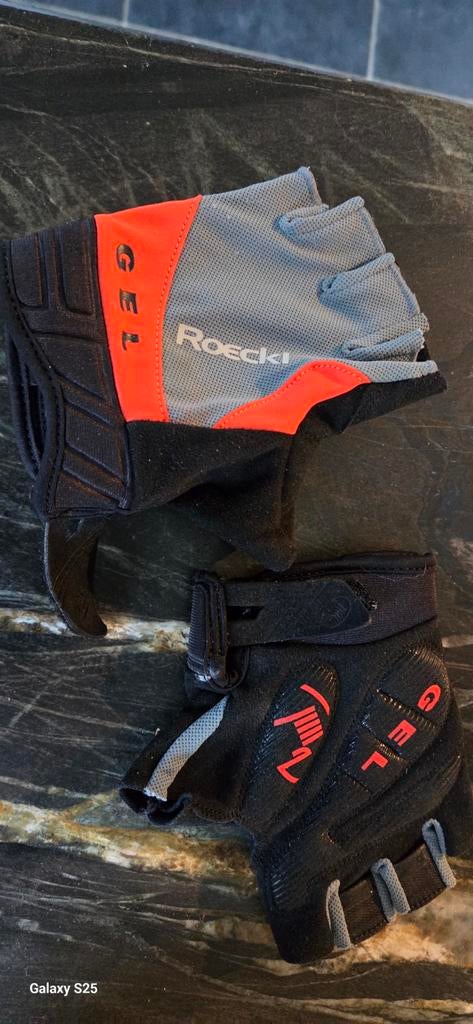 Roeckl fiets handschoenen maat 7.5, Fietsen en Brommers, Fietsaccessoires | Fietskleding, Roeckl, Gebruikt, Dames, Overige maten