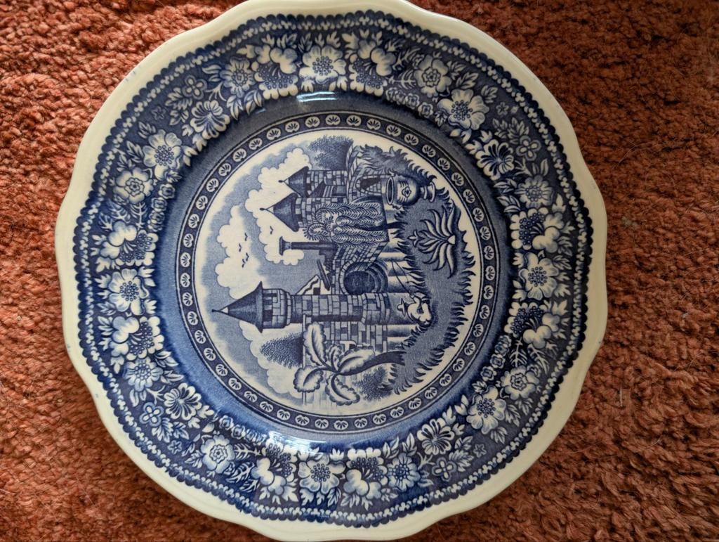 Petrus Regout Maastricht Vinktoren bord, Ophalen of Verzenden