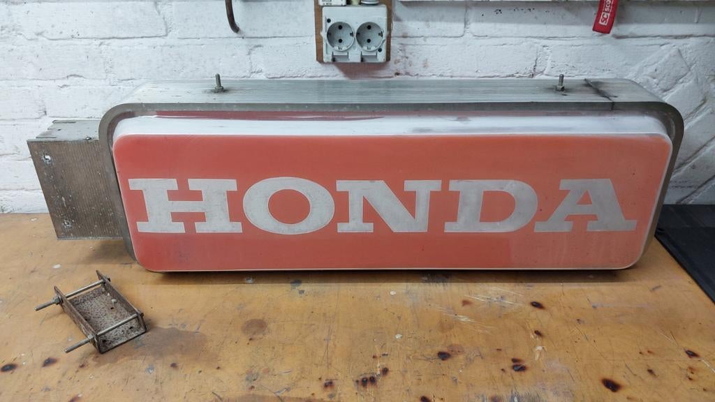 Honda lichtreclame lichtbak vintage, Verzamelen, Merken en Reclamevoorwerpen, Ophalen, Gebruikt, Lichtbak of (neon) lamp