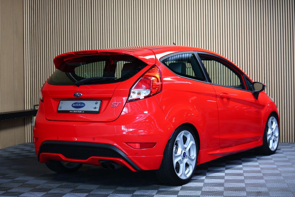 Ford Fiesta 1.6 ST1 LED RECARO TOPSTAAT AIRCO'13 (bj 2013), Auto's, Voorwielaandrijving, 1596 cc, 1063 kg, Gebruikt