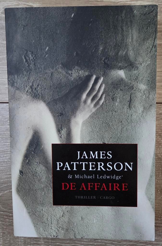 James Patterson - De affaire, Ophalen of Verzenden, Zo goed als nieuw, James Patterson; M. Ledwidge