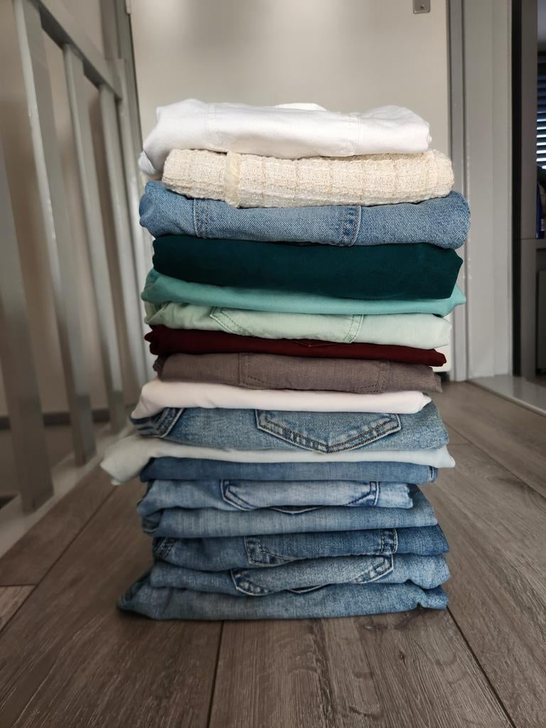 Jeans en shorts - nieuw en gebruikt, Ophalen of Verzenden, Nieuw, Blauw, Overige jeansmaten
