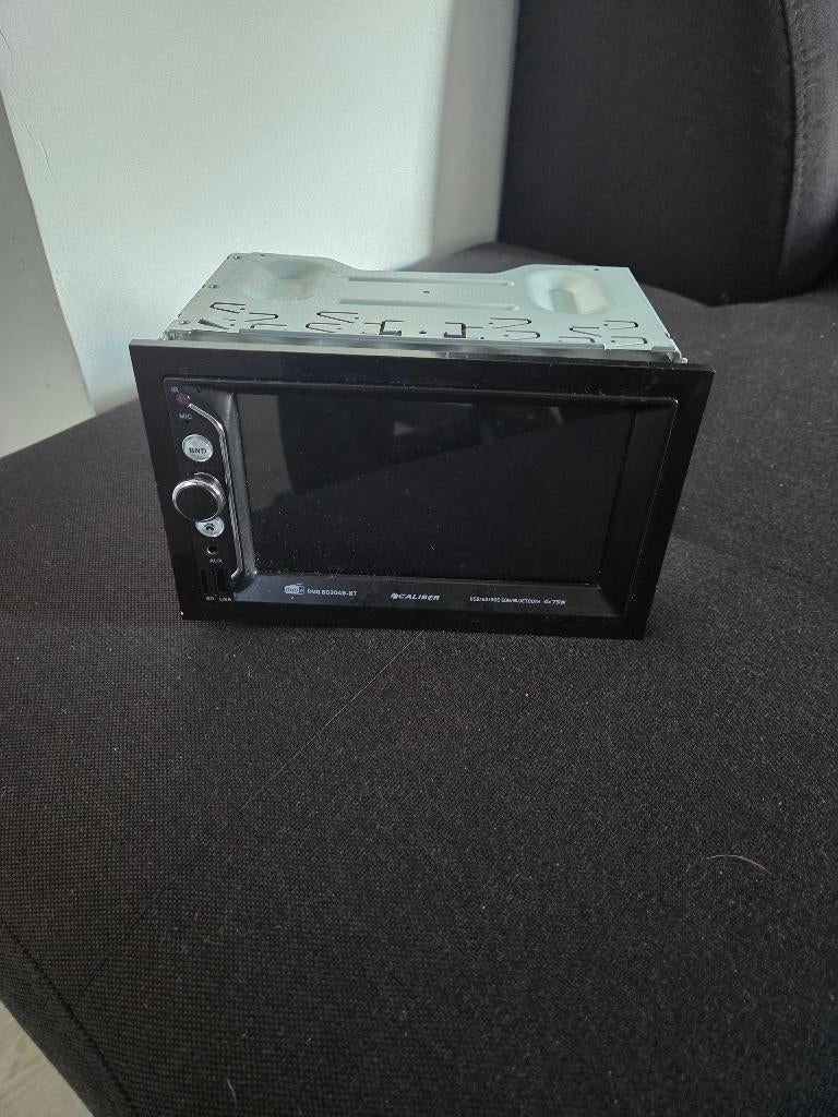 auto radio caliber  rmd803deb-bt, Ophalen, Zo goed als nieuw