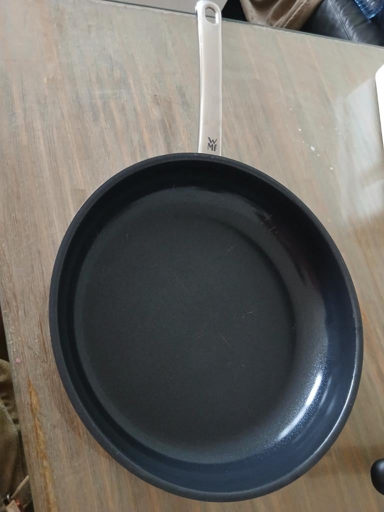 WMF koekenpan 28 cm, Huis en Inrichting, Keuken | Potten en Pannen, Ophalen of Verzenden