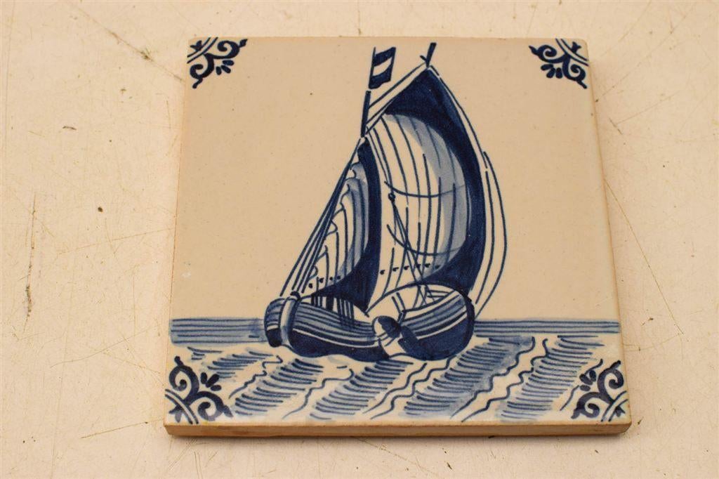 Wandtegel met afdruk van een Zeilschip 49177, Ophalen of Verzenden, Gebruikt