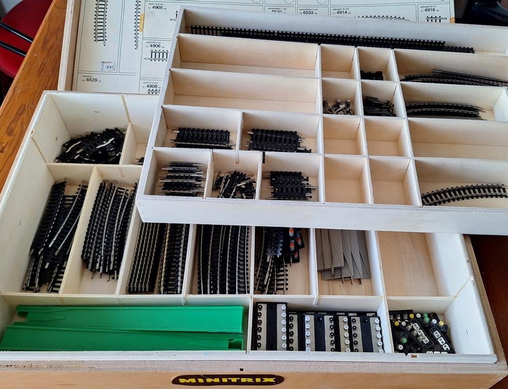 Minitrix originele assortimentskist / toonbankkist, Hobby en Vrije tijd, Gelijkstroom, Trix, Nieuw, Rails