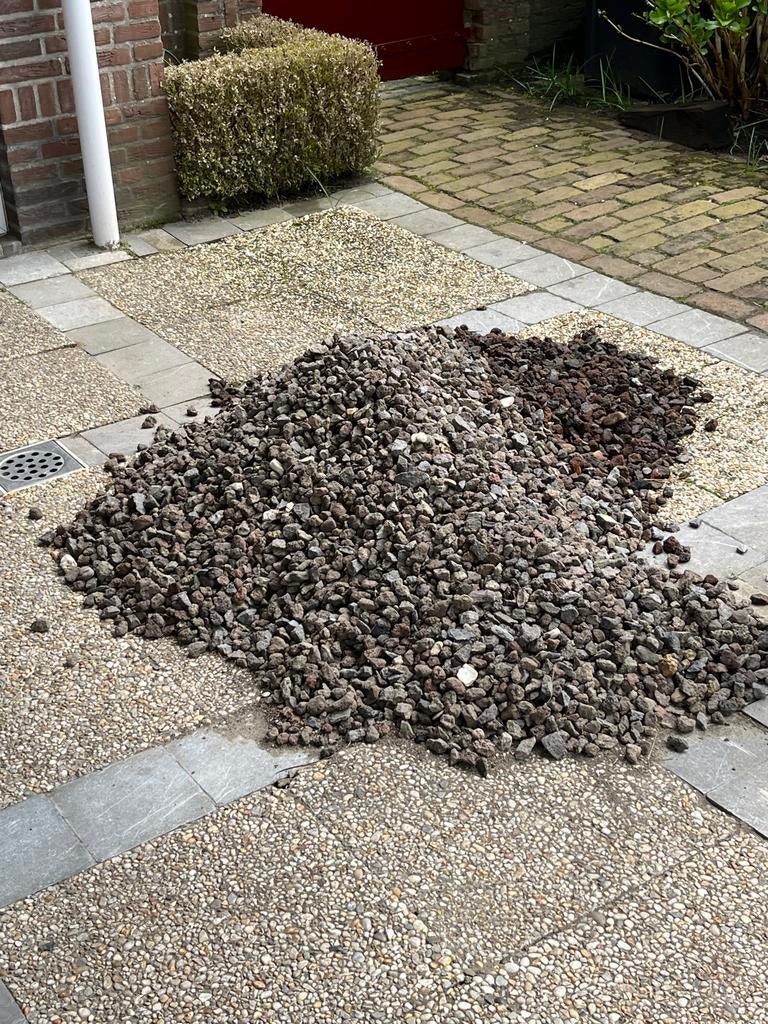 Halve kuub lavasteentjes voor vijver, Tuin en Terras, Ophalen, Gebruikt, Lava, Grind