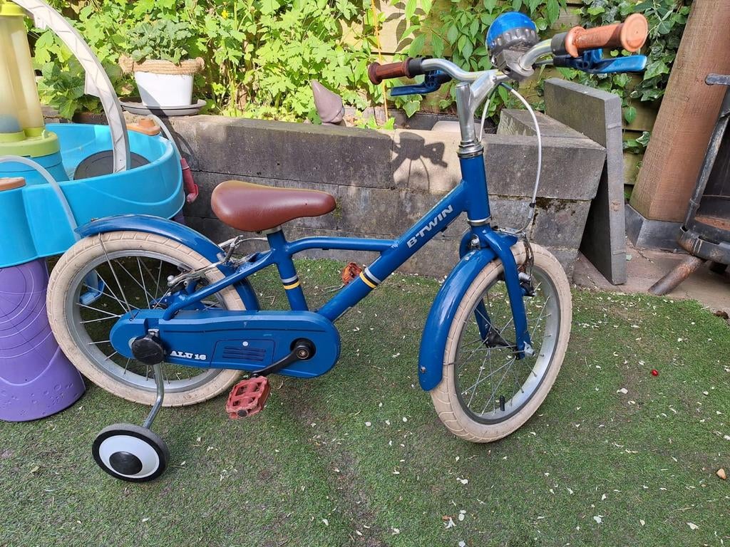 B'TWIN city 900 kinderfiets 16 inch met zijwieltjes, Ophalen, B'TWIN, Zijwieltjes, 16 tot 20 inch