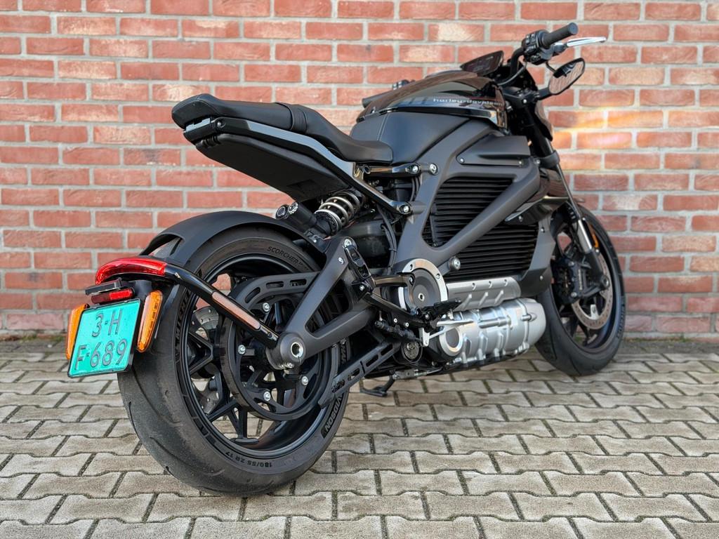 Harley Davidson Tour LiveWire ONE ELW 136PK TOPSTAAT! BJ 22 - foto 3