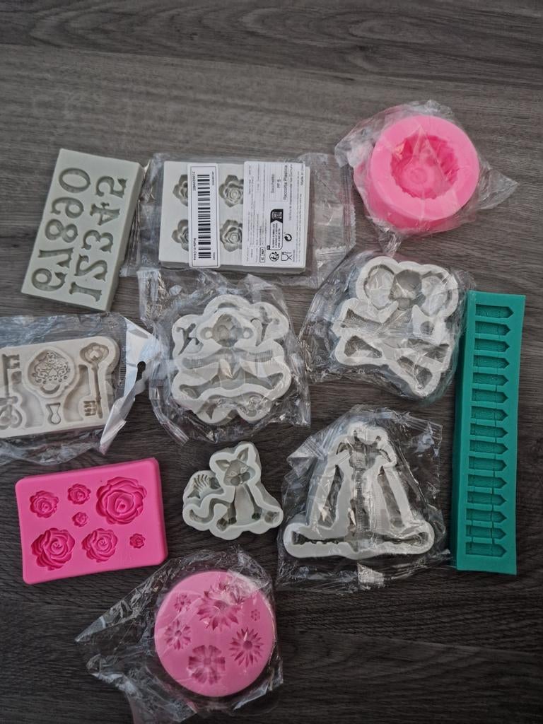 Siliconen mallen allemaal nieuw, Ophalen of Verzenden, Nieuw, Taarten of Cupcakes, Versiering