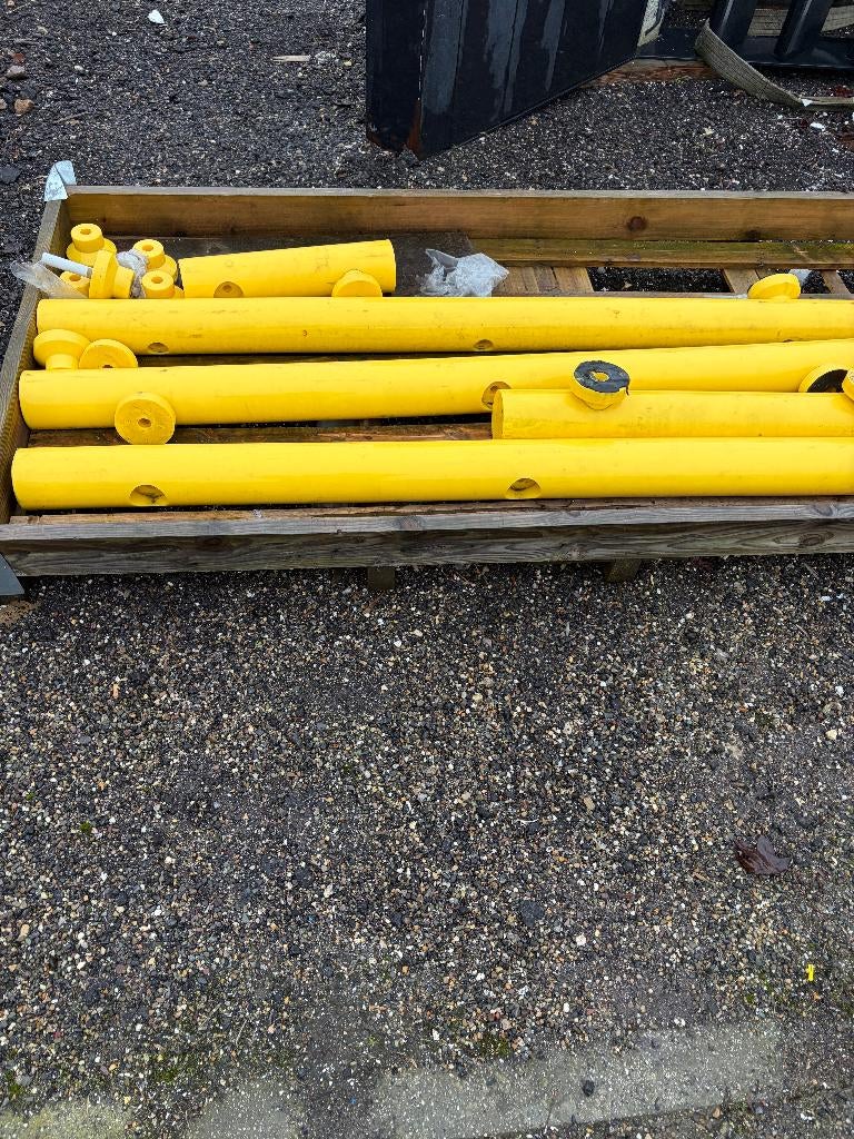 kunststof palen speelpalen afrasting paal ( 211 ), Ophalen, Gebruikt, Minder dan 180 cm, Palen