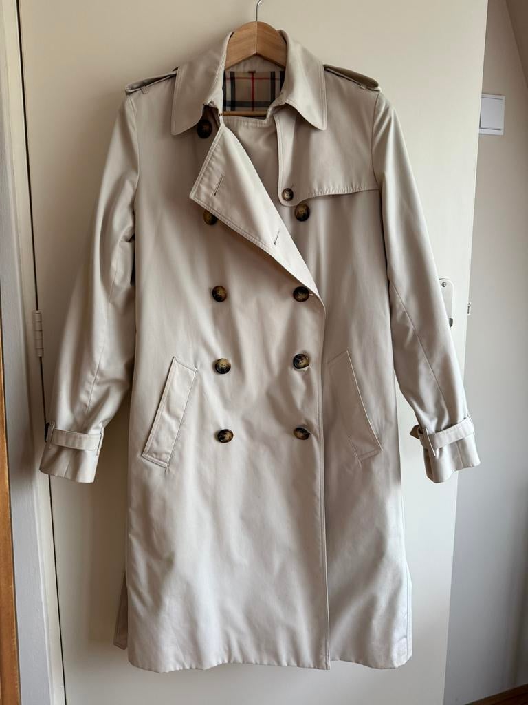 BURBERRY TRENCHCOAT MAAT 38, Ophalen of Verzenden, Zo goed als nieuw, Maat 38/40 (M), Beige