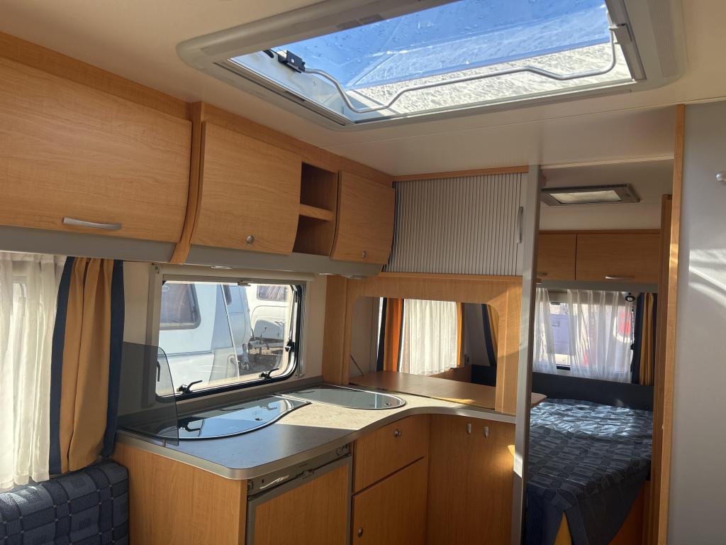 Knaus Sudwind Limited Edition 450 FU FRANS BED LUIFEL MOVER, Caravans en Kamperen, Rondzit, Bedrijf, 4 tot 5 meter, Schokbreker