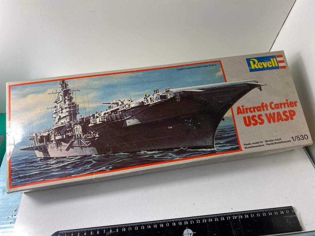 1:530 VLIEGTUIG CARRIER “USS WASP”- sealed sprues, Hobby en Vrije tijd, Modelbouw | Boten en Schepen, Ophalen of Verzenden, Revell