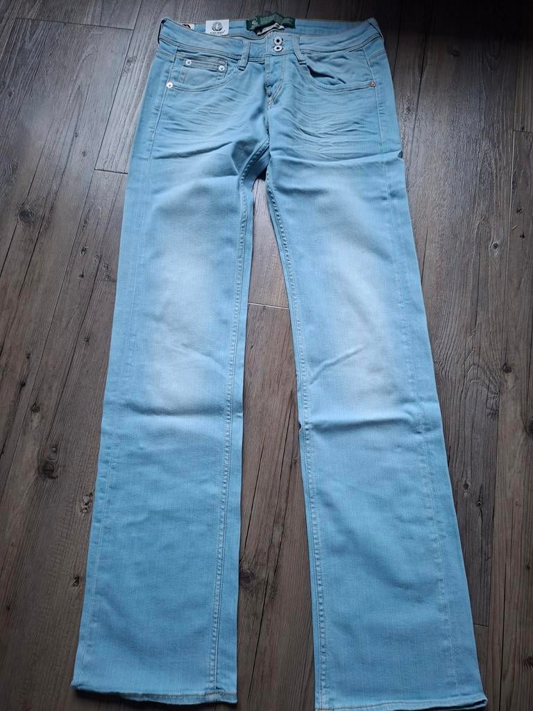 4 voor €99,95 KUYICHI Amy shoecut jeans W28 L34, Blauw, KUYICHI, Nieuw, Ophalen of Verzenden