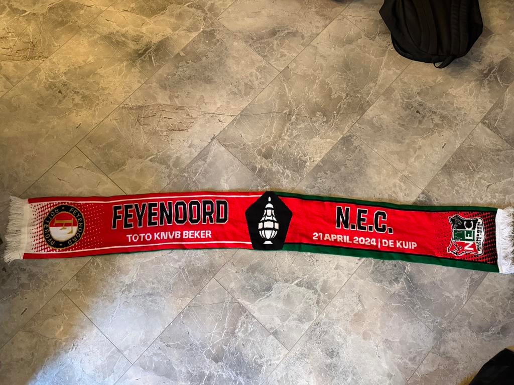Feyenoord/nec sjaal, Verzamelen, Sportartikelen en Voetbal, Ophalen, Zo goed als nieuw, Feyenoord, Vaantje of Sjaal