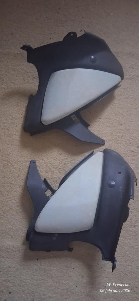 Zijkappen Aprilia Habana, Fietsen en Brommers, Brommeronderdelen | Scooters, Ophalen, Gebruikt, Kap, Aprilia
