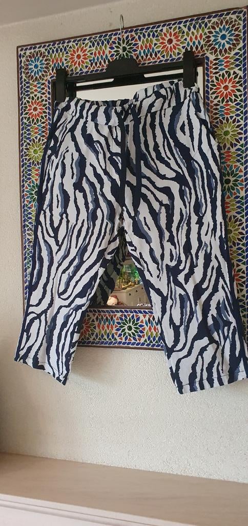 Vera Jo stretch 3/4 broek maat xl zgan, Ophalen of Verzenden, Zo goed als nieuw, Zwart, Legging