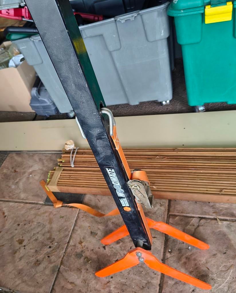 Houtsnij steun, Ophalen, Gebruikt