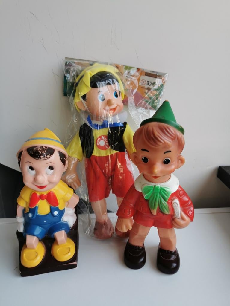 3x Pinokkio poppen - gebruikt en nieuw, Verzamelen, Disney, Ophalen of Verzenden, Gebruikt, Overige typen
