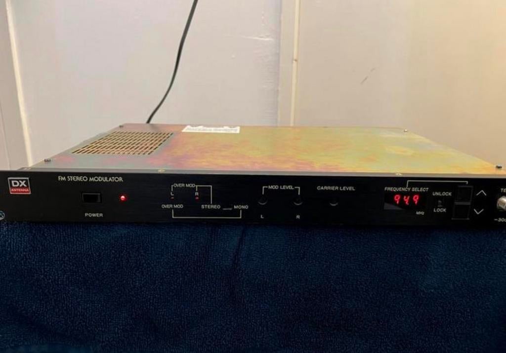 DX Antenna FM Modulator, Ophalen, Zo goed als nieuw
