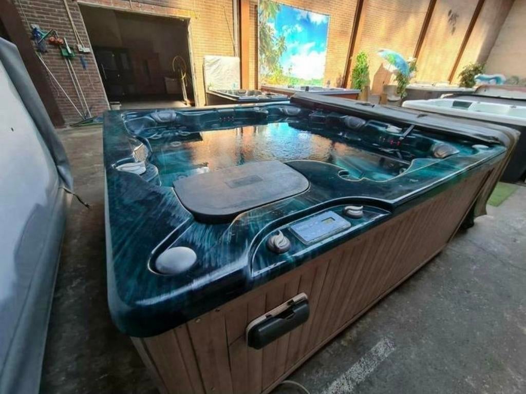 INKOOP ALLE JACUZZI'S EN ZWEMSPA'S ‼️ INKOOP ‼️, Ophalen of Verzenden