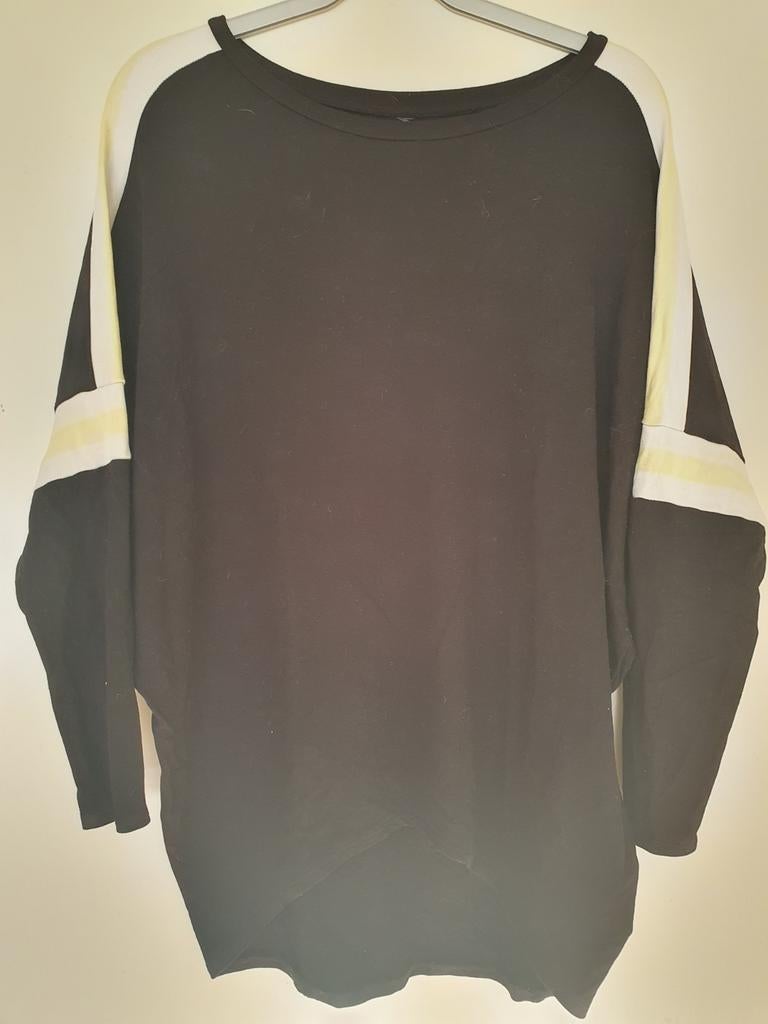 Zwarte sweater Eksept maat L vleermuismouwen gele bies, Zwart, Maat 42/44 (L), Ophalen of Verzenden, Zo goed als nieuw