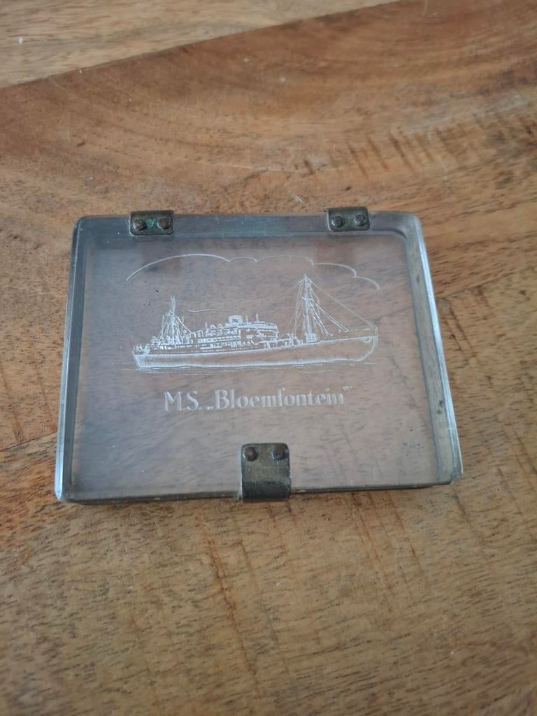 Sigarettendoosje MS Bloemfontein, Ophalen of Verzenden, Landmacht, Nederland, Foto of Poster