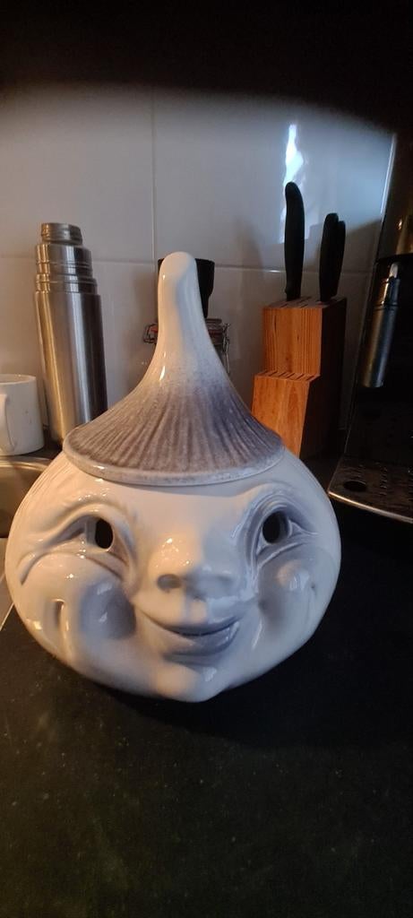 Unieke keramische uienpot met gezicht, Huis en Inrichting, Porselein of Keramiek, Schaal, Ophalen of Verzenden, Zo goed als nieuw