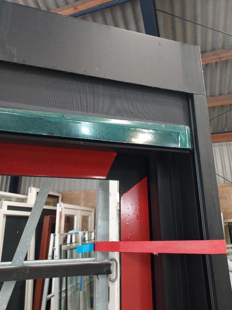 Nieuw Alu triple Elektrisch Screen  bezorge factuur mogelijk, 225 cm of meer, Aluminium, Ophalen of Verzenden, Zo goed als nieuw