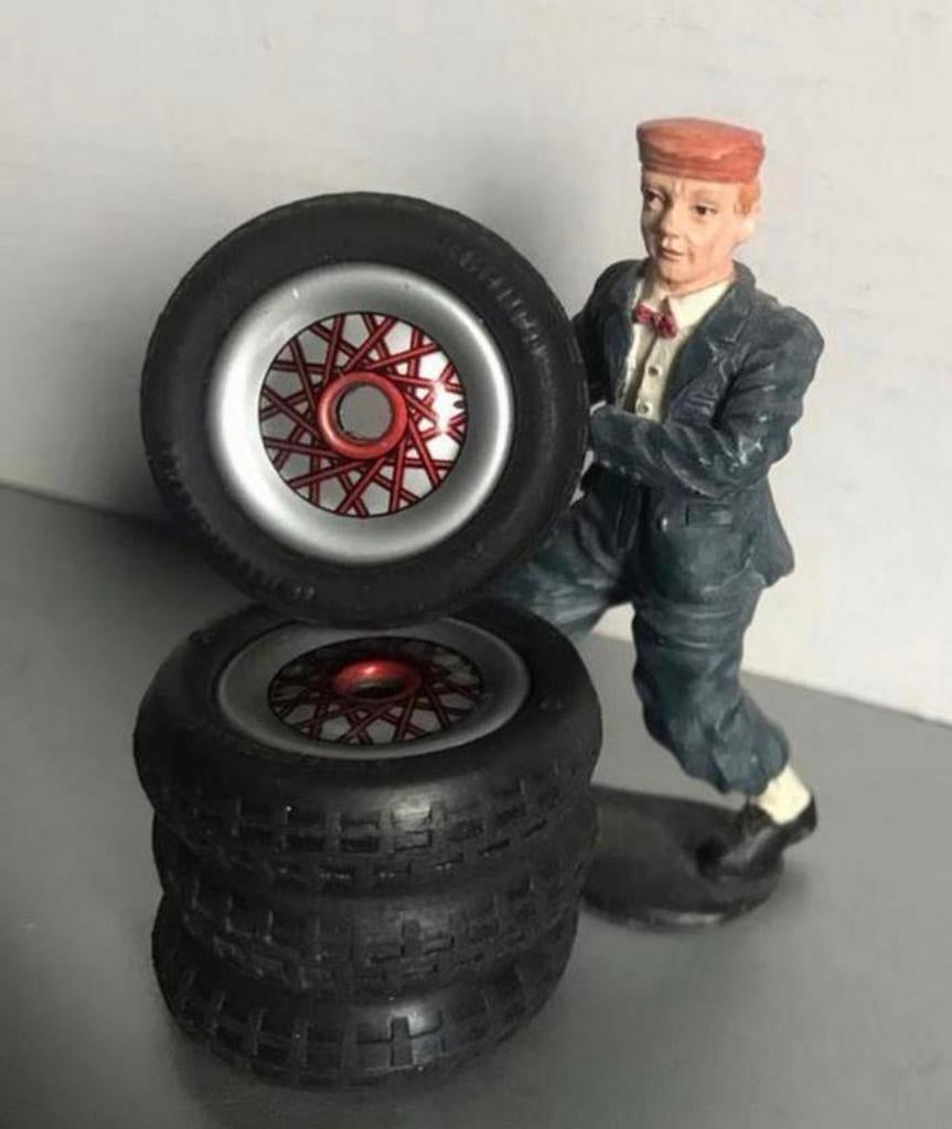 Regenbanden op velg Schuco Studio 1050 Mercedes Silberpfeil, Ophalen of Verzenden, Zo goed als nieuw