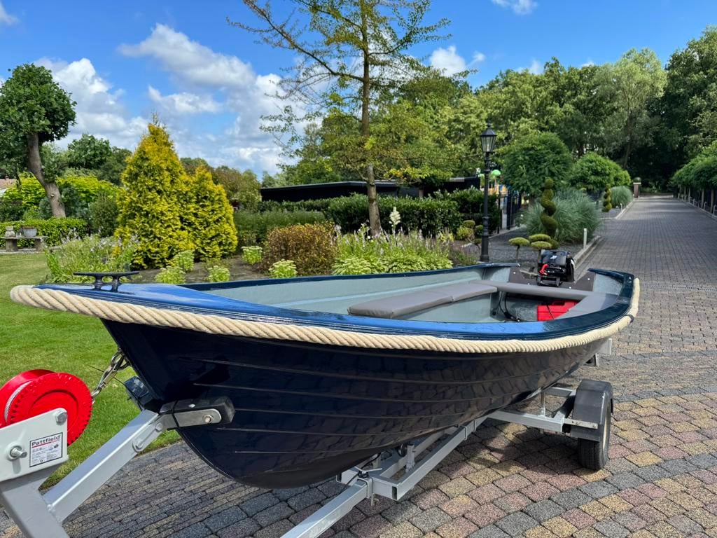 Sloep met motor en trailer (vaar klaar ), Ophalen, 10 tot 30 pk, Zo goed als nieuw, 3 tot 6 meter