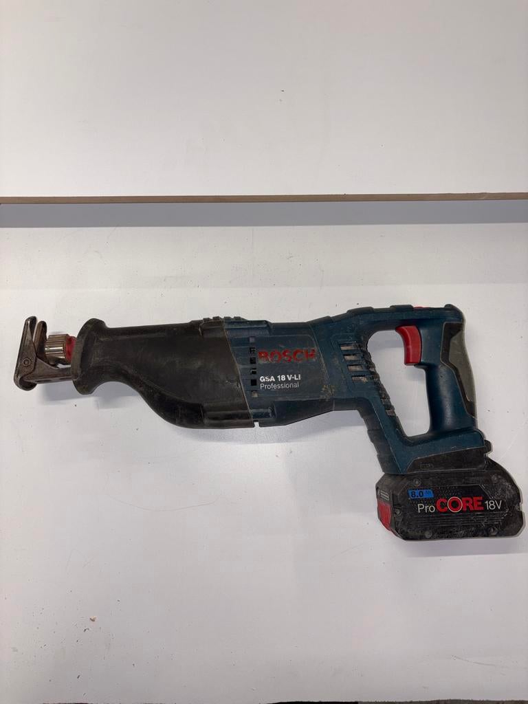 Bosch Reciprozaag, Doe-het-zelf en Verbouw, Gereedschap | Zaagmachines, Gebruikt, 70 mm of meer, 600 tot 1200 watt, Ophalen of Verzenden