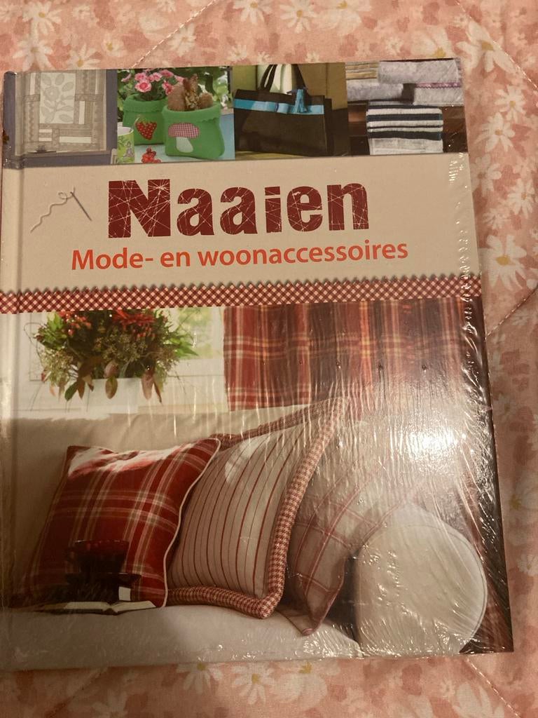 Naaien: Mode- en Woonaccessoires - Nieuw!, Ophalen of Verzenden, Nieuw, Borduren en Naaien