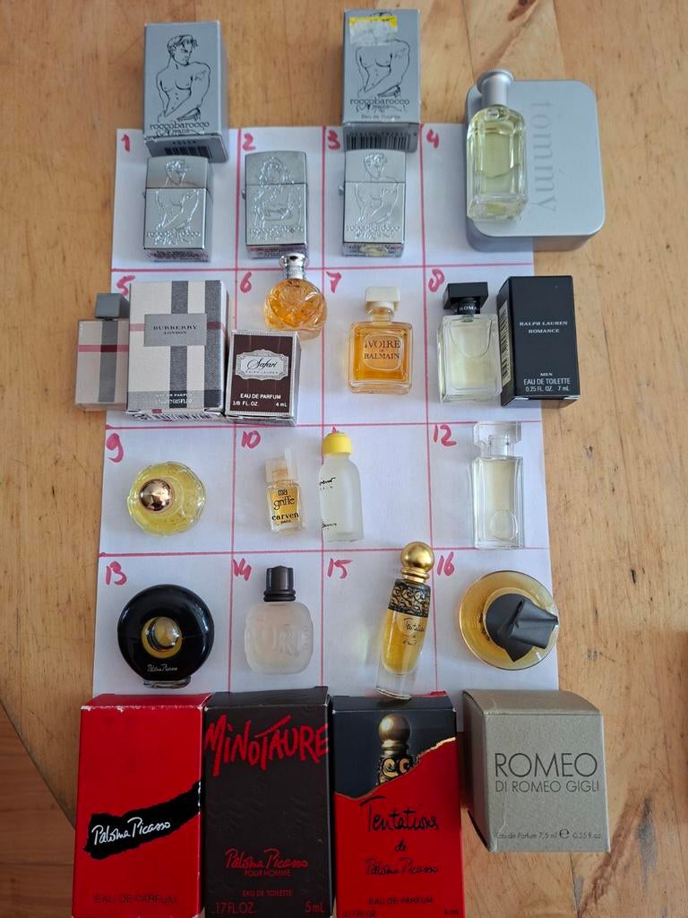 Grote collectie miniatuur parfumflesjes, Verzamelen, Parfumverzamelingen, Ophalen of Verzenden, Zo goed als nieuw, Miniatuur, Gevuld