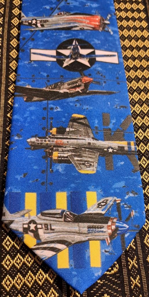 Warbirds Series I stropdas diverse vliegtuigen, Verzamelen, Luchtvaart en Vliegtuigspotten, Ophalen of Verzenden, Nieuw, Overige typen