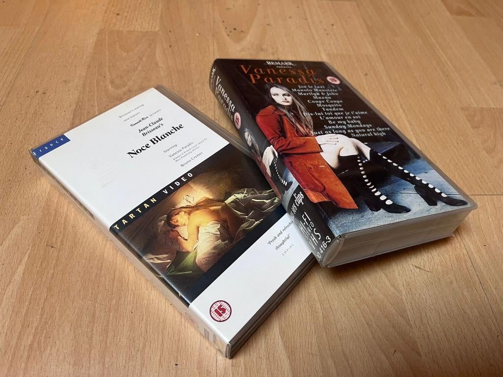 Vanessa Paradis - VHS videobanden  (2 stuks), Alle leeftijden, Ophalen of Verzenden, Zo goed als nieuw, Overige genres