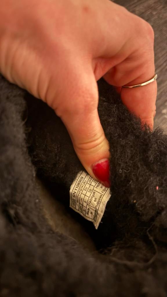 Zwarte UGG laarzen, Zwart, Lage of Enkellaarzen, Ophalen of Verzenden, Zo goed als nieuw